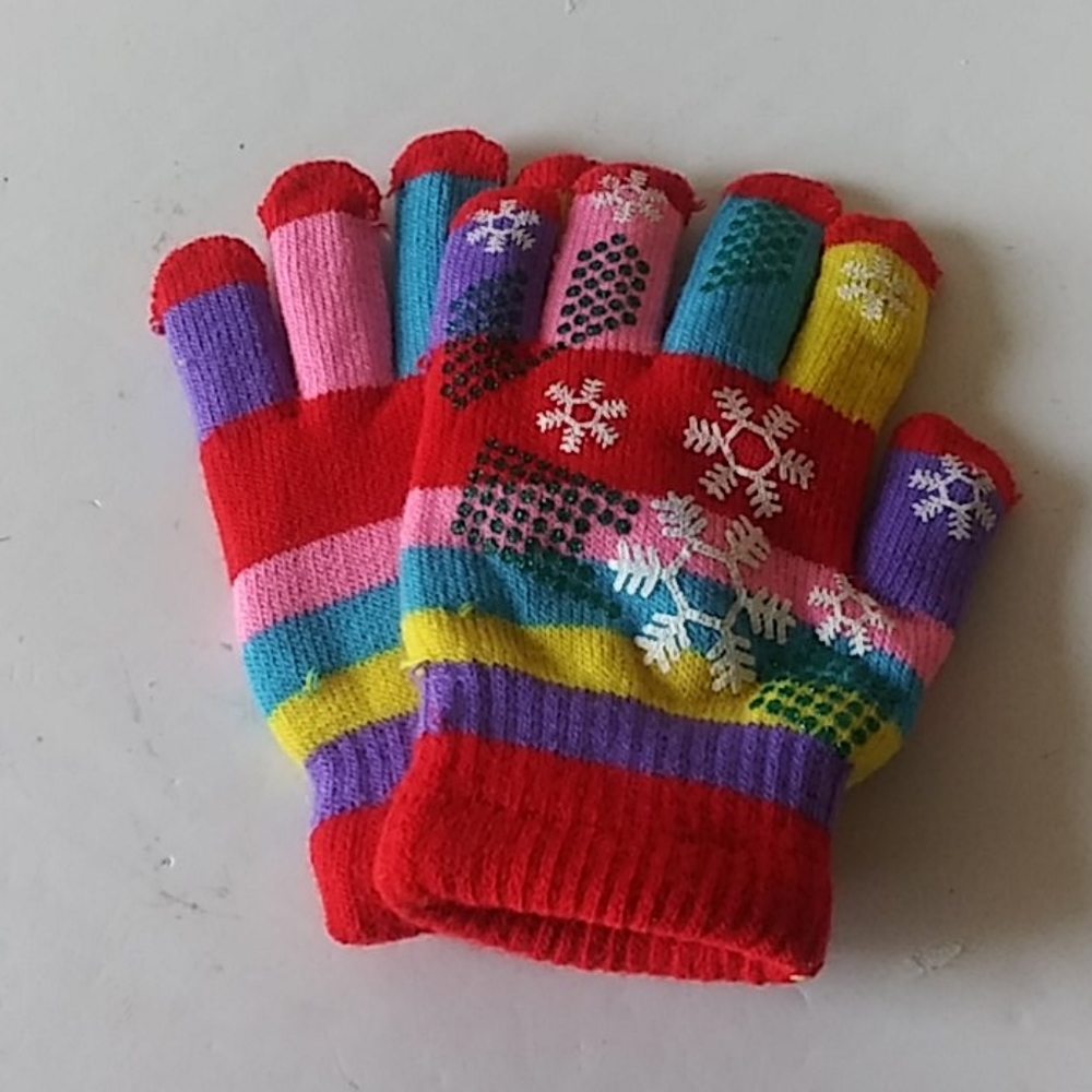 Super warm girls winter gloves - Picture 2 of 3